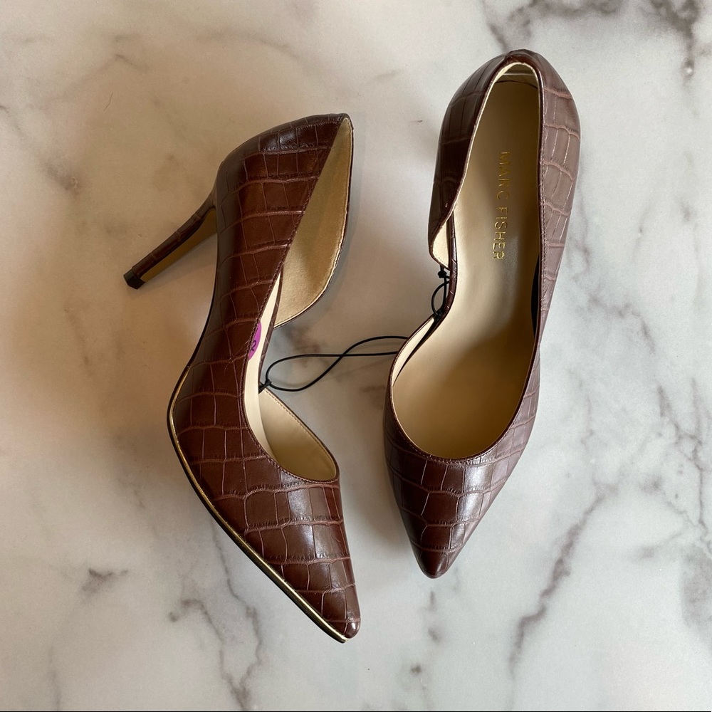 NW. MARC FISHER Darlina Crocodile Embossed High Heels. Fits nore like an 8.